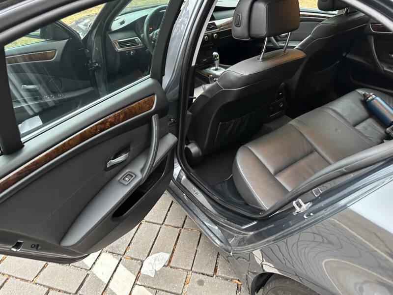 2009 BMW 5 Series 528i xDrive