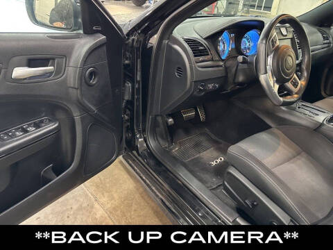 2014 Chrysler 300 SRT8 Core