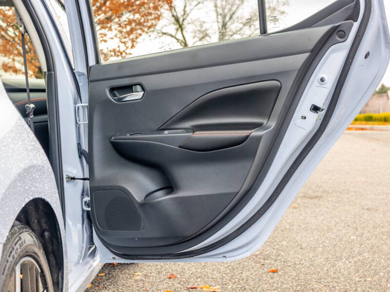 2024 Nissan Versa SR