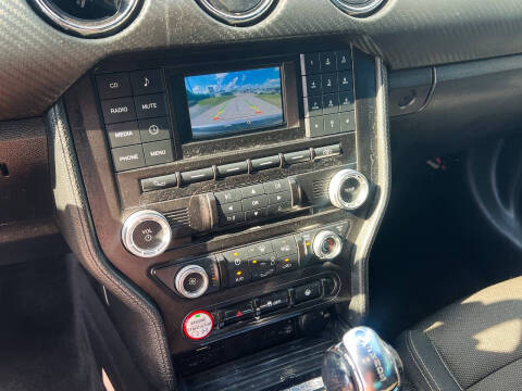 2015 Ford Mustang V6