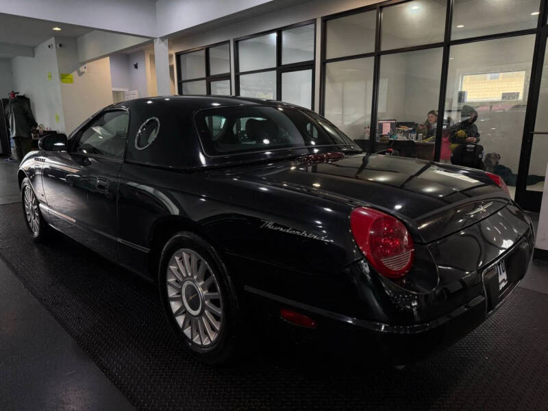 2004 Ford Thunderbird Deluxe