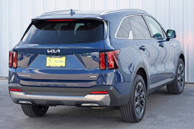2024 Kia Sorento S