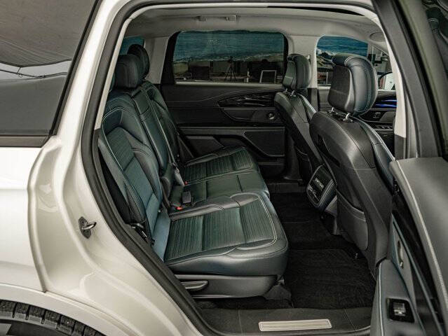 2024 Lincoln Nautilus Reserve