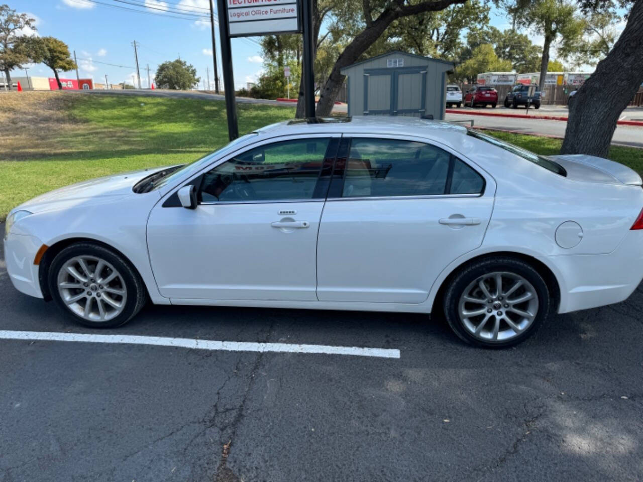 2010 Mercury Milan for sale at AUSTIN PREMIER AUTO in Austin, TX