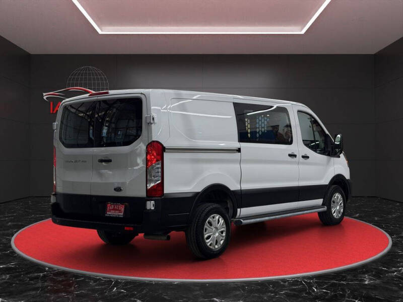 2025 Ford Transit