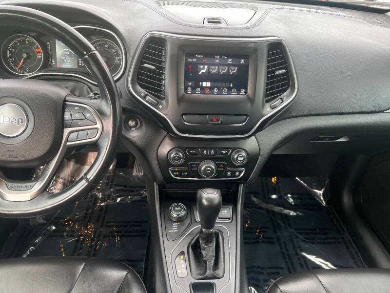 2019 Jeep Cherokee Latitude Plus