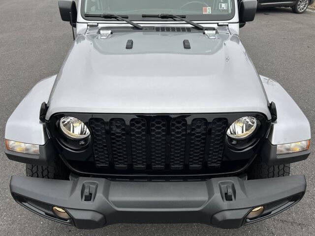 2021 Jeep Gladiator Willys