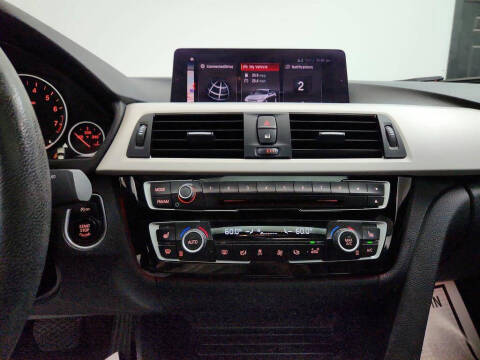 2018 BMW 3 Series 320i