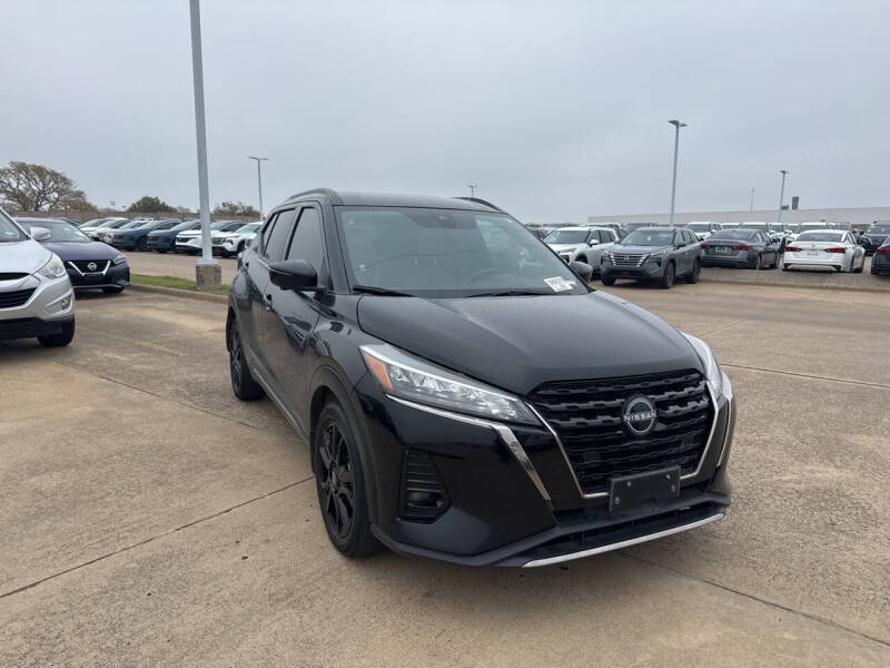 2023 Nissan Kicks SR