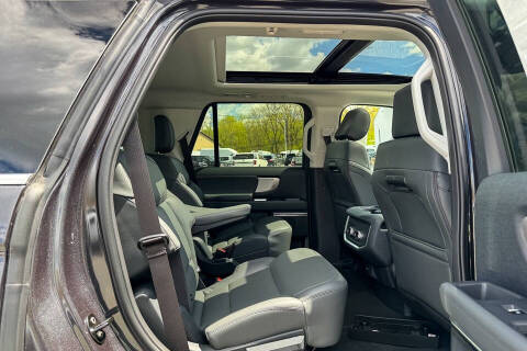 2026 Ford Expedition Active