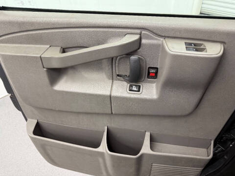 2016 Chevrolet Express LT 3500