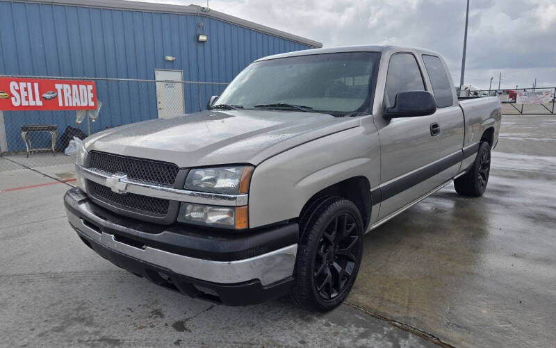 2003 Chevrolet Silverado 1500 LS photo 3