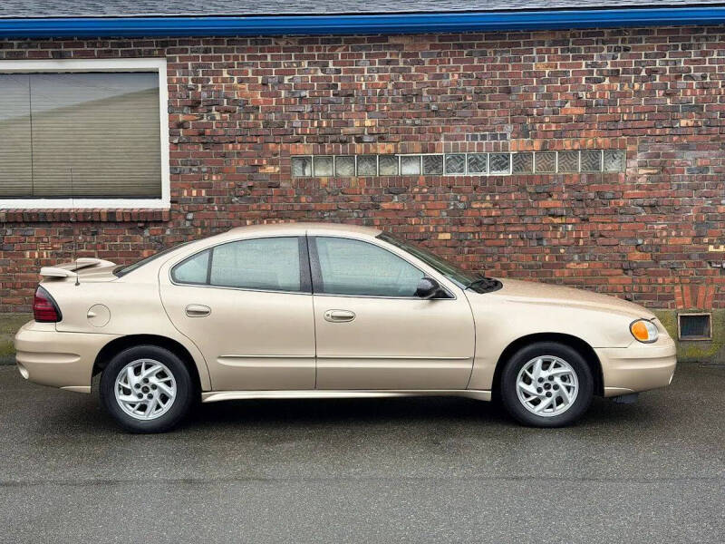 2004 Pontiac Grand Am SE1