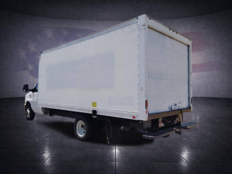 2019 Ford E-Series