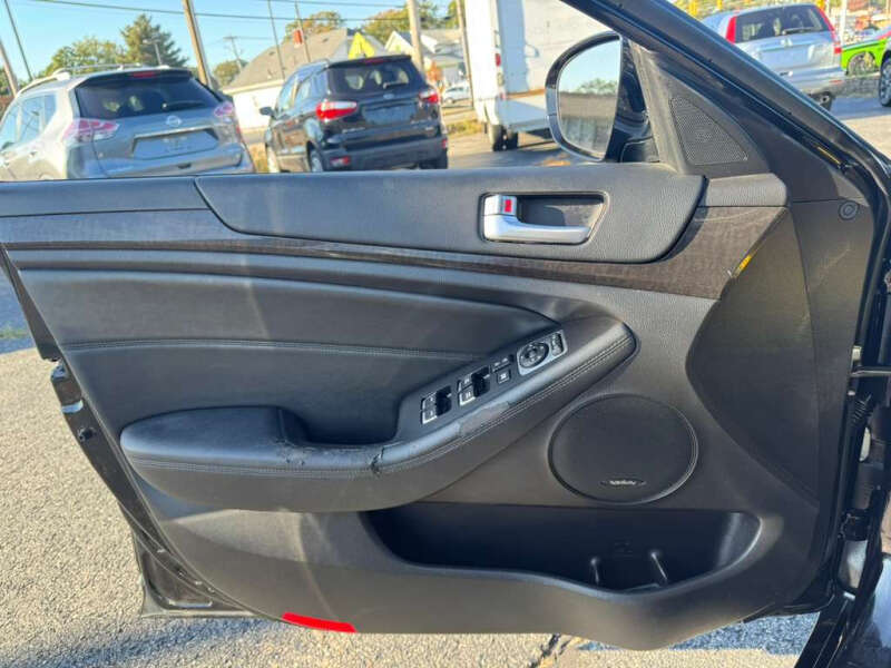 2015 Kia Cadenza Premium