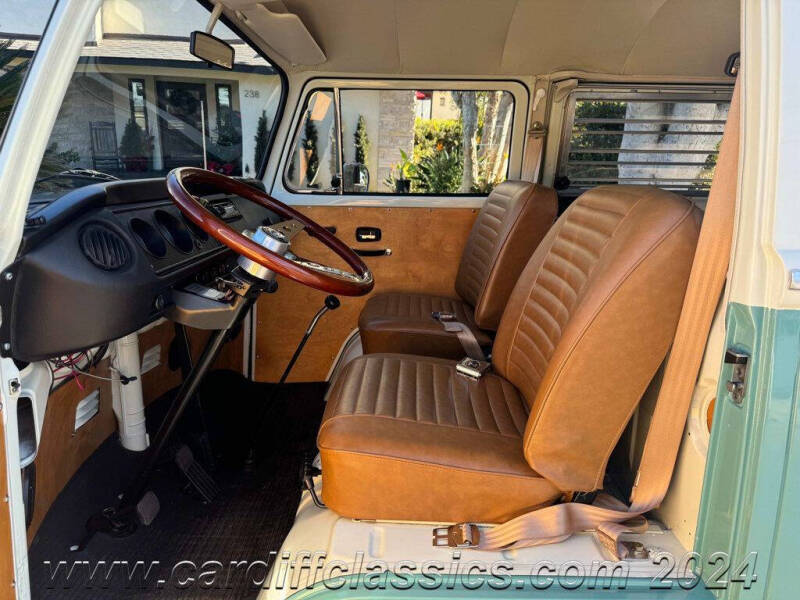 1972 Volkswagen Bus