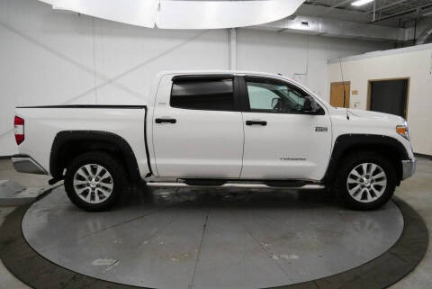 2017 Toyota Tundra SR5