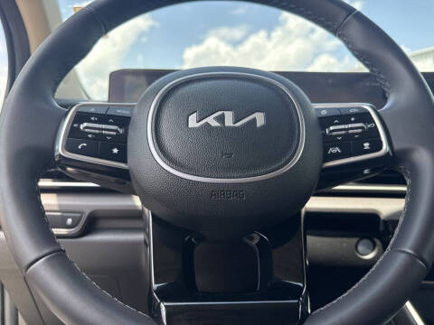 2025 Kia Carnival EX