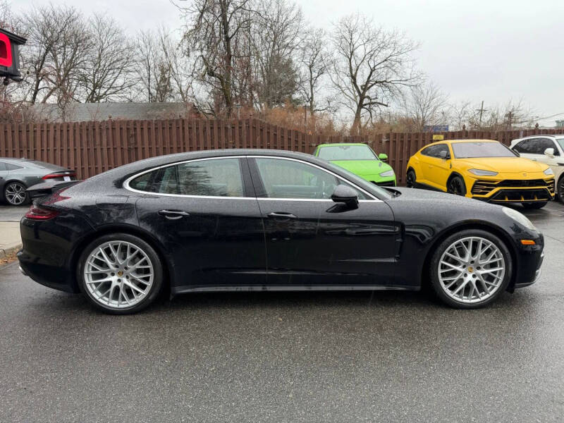 2018 Porsche Panamera 4S