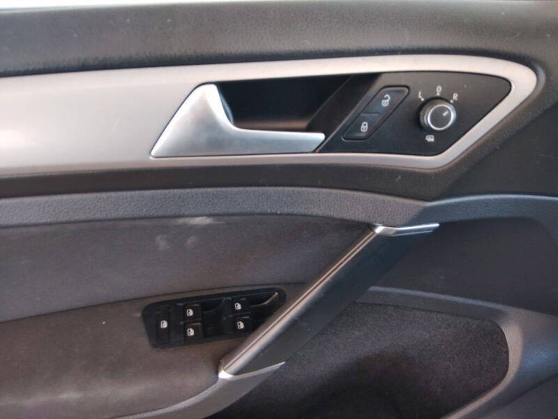 2016 Volkswagen e-Golf SE
