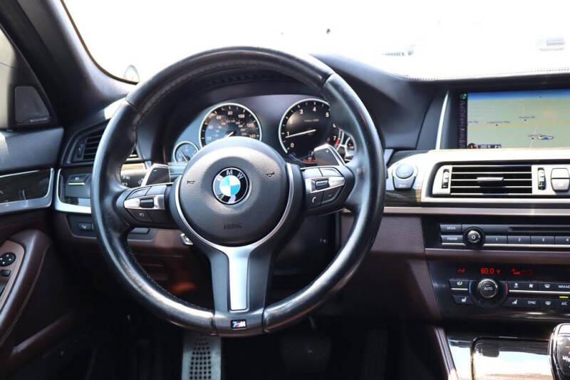 2015 BMW 5 Series 550i