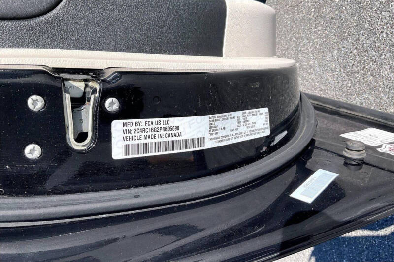 2023 Chrysler Pacifica Touring L