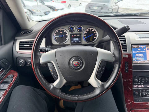 2012 Cadillac Escalade Luxury