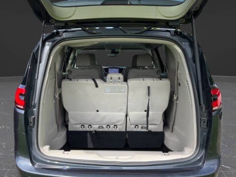 2021 Chrysler Pacifica Touring L