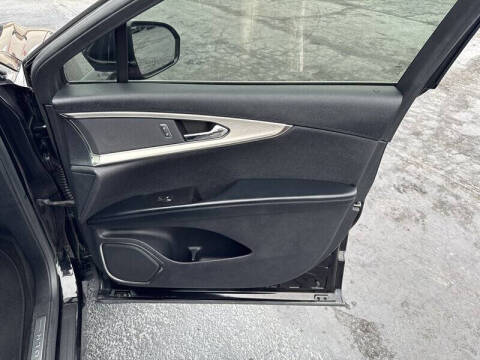 2020 Lincoln Nautilus Standard