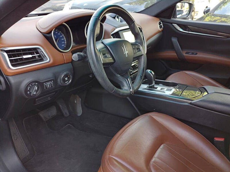 2016 Maserati Ghibli