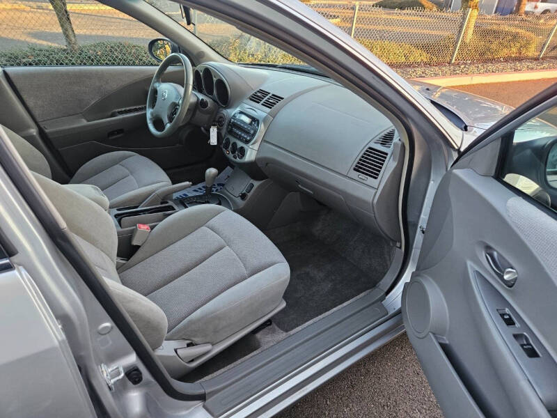 2004 Nissan Altima 3.5 SE