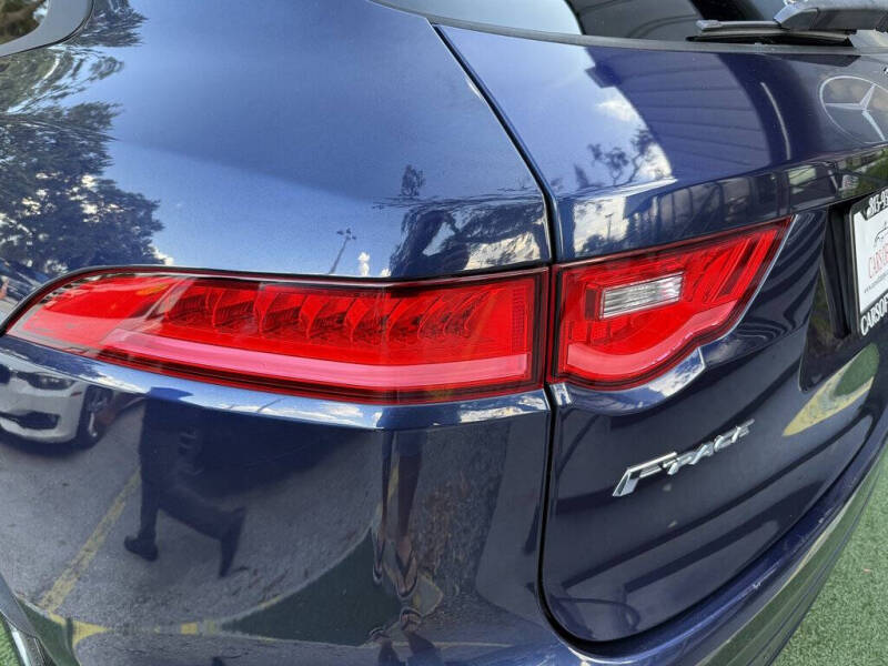 2018 Jaguar F-PACE 25t Premium