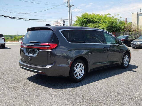 2023 Chrysler Pacifica Touring L