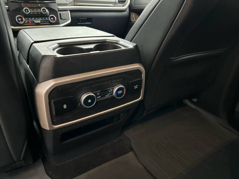 2022 Ford Expedition MAX XLT