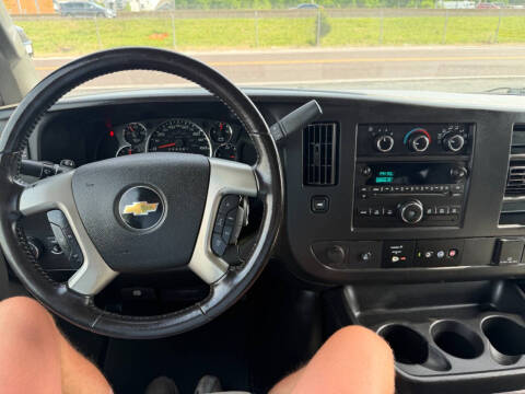 2017 Chevrolet Express LT 3500