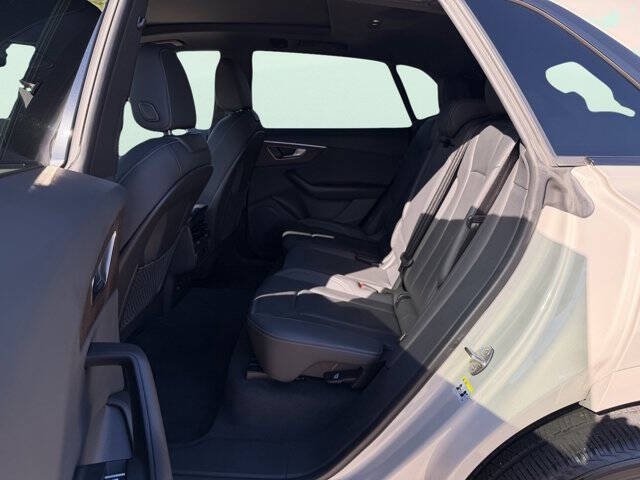 2023 Audi Q8 quattro Premium 55 TFSI