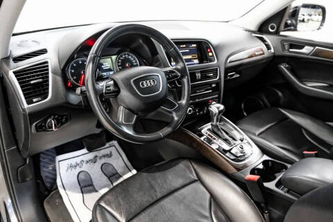 2017 Audi Q5 2.0T quattro Premium Plus