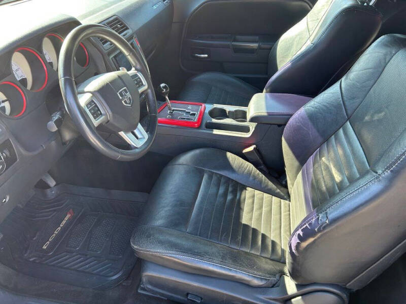 2012 Dodge Challenger SXT