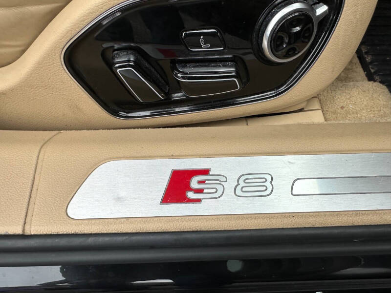 2015 Audi S8 4.0T quattro