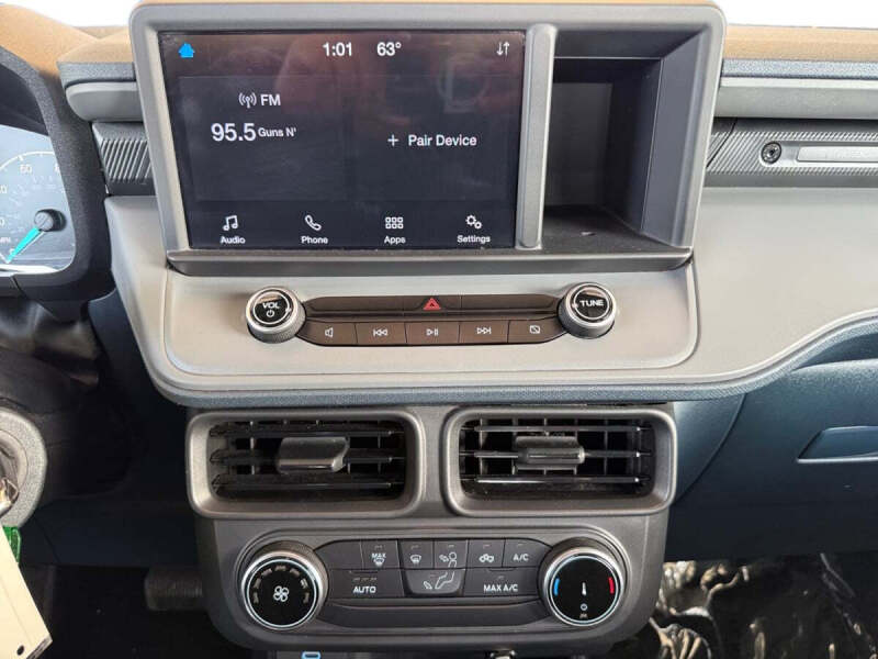 2022 Ford Maverick XL