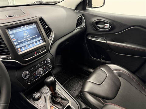 2022 Jeep Cherokee Trailhawk