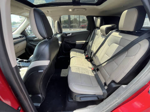 2020 Ford Escape Hybrid Titanium