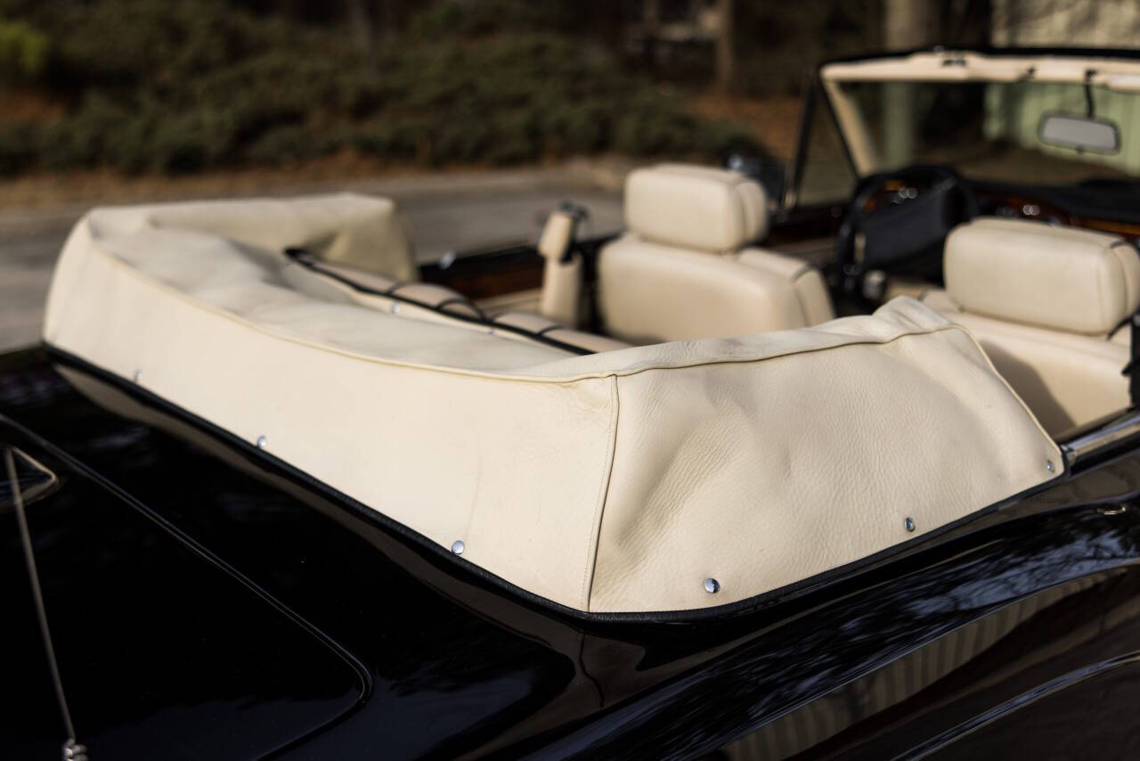 1991 Rolls-Royce Corniche 32