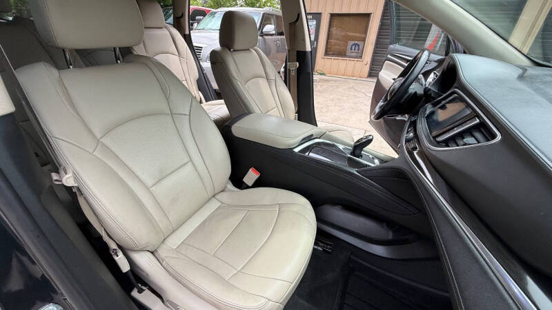 2019 Buick Enclave Essence