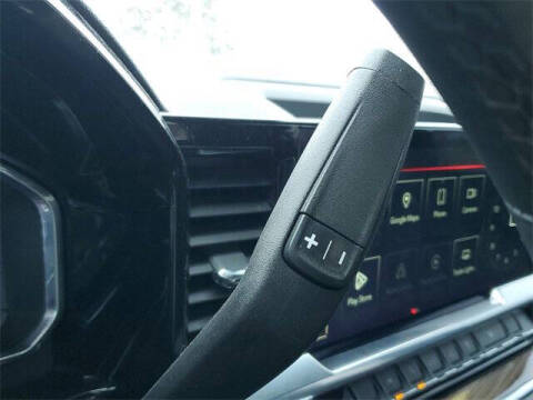 2025 GMC Sierra 1500 Elevation Standard