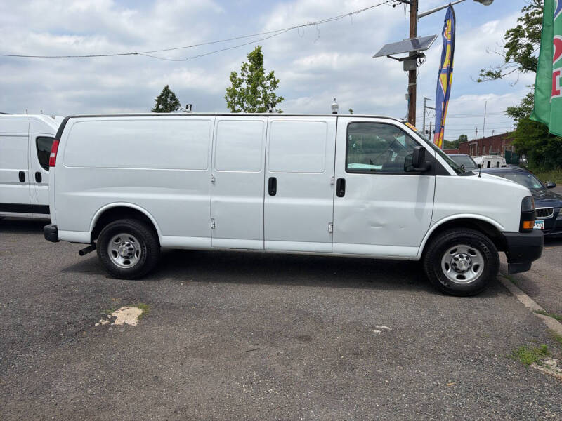 2020 Chevrolet Express 3500