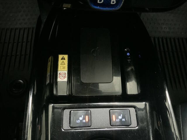 2022 Toyota Prius LE