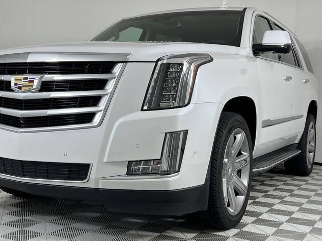 2020 Cadillac Escalade Luxury