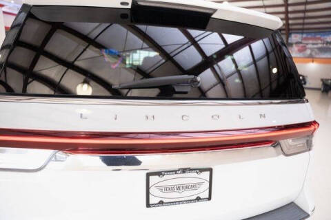 2023 Lincoln Navigator L Reserve