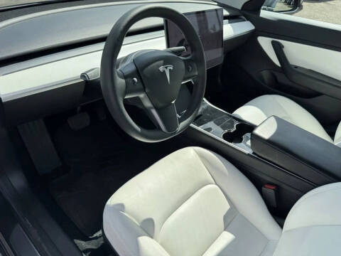 2019 Tesla Model 3 Standard Range Plus